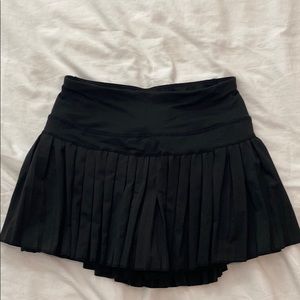 Gold Hinge Boutique Black pleated tennis skirt